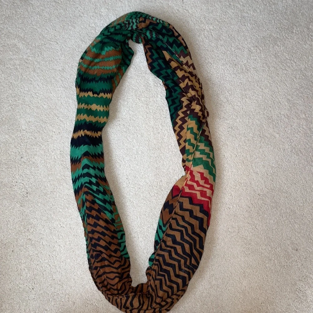 Infinity scarf - Picture 2 of 3